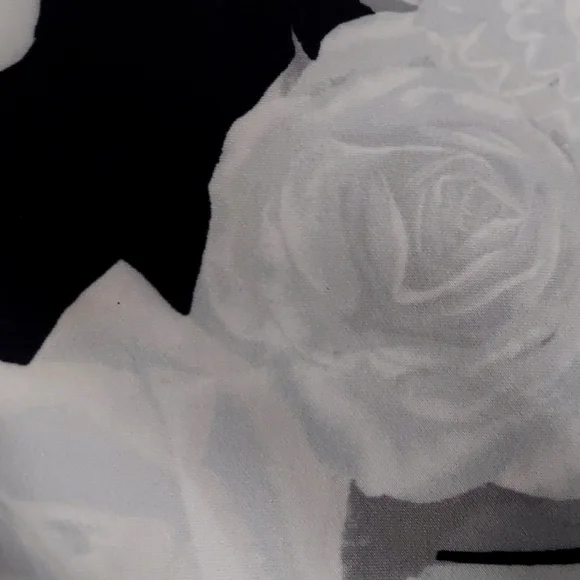 2 Piece Black and Grey Floral Gown Size 7 - Picture 3 of 3